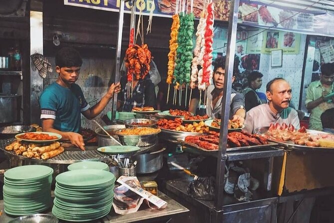 Private Street Food Tour with Mumbai Sightseeing Tour including AC vehicles - Key points at a glance