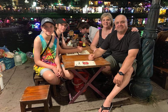 Private Tour HOI AN WALKING STREET FOOD - Lantern views along the river after dark