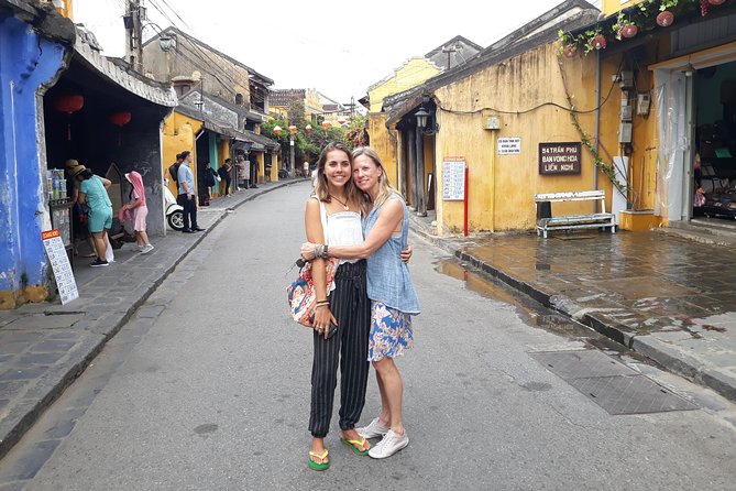 PRIVATE TOUR Marble Mountains-Hoi An Old town-Night Market-Boat - Timing, comfort, and what to bring