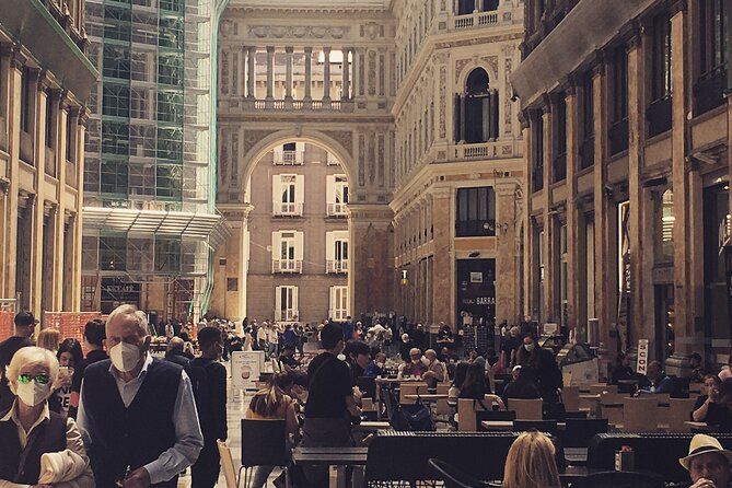 Private tour of Naples with street food tasting - From Piazza del Plebiscito to the heart of Naples
