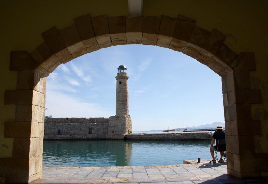 Rethymno: Private Old Town Highlights Tour with Street Food - How the private format affects the value