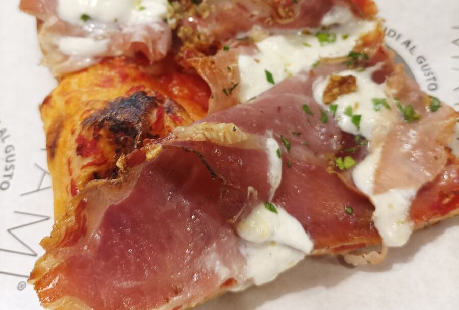 Rome: Aperitivo & Street Food Tour Delights - Supplì and Roman pizza on the central streets