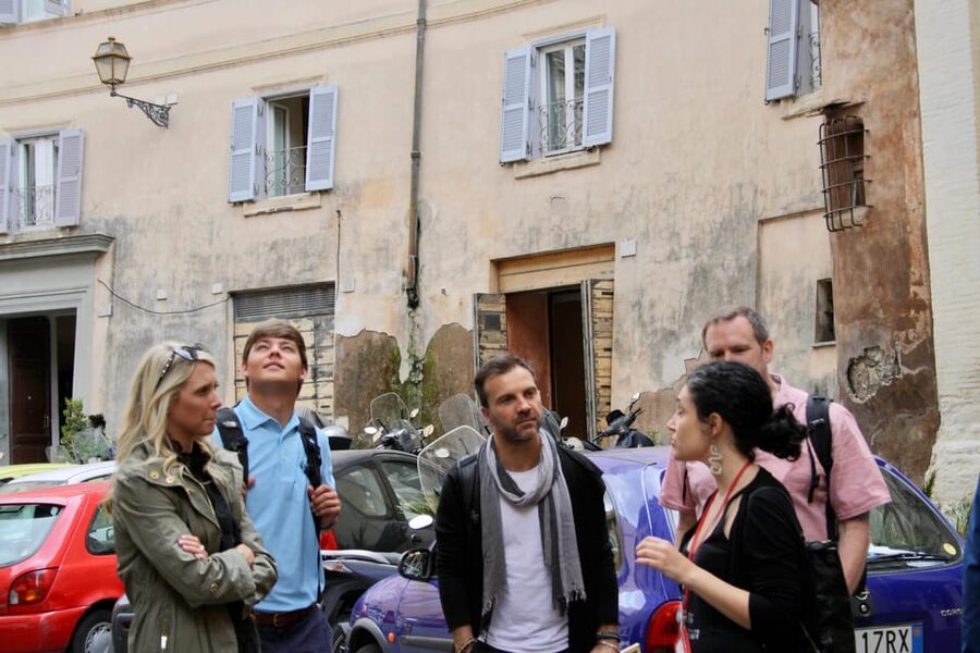 Rome: Campo de Fiori & Ghetto Street Food Sightseeing Tour - Should you book the Campo de Fiori and Ghetto tour?