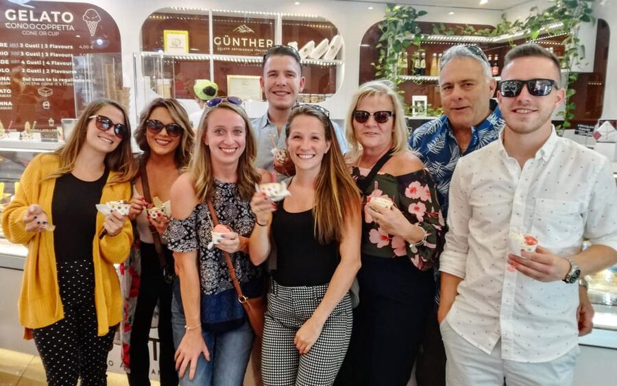 Rome: Discover Trastevere Street Food Guided Tour - Trastevere stories between the bites