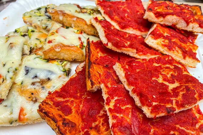 Rome Super Local Street Food Tour in Old Monteverde Neighborhood - Finding pizza rossa at an unmarked bakery