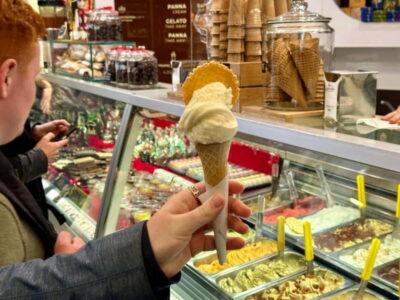 Trastevere Street Food Walking Tour with Local Expert