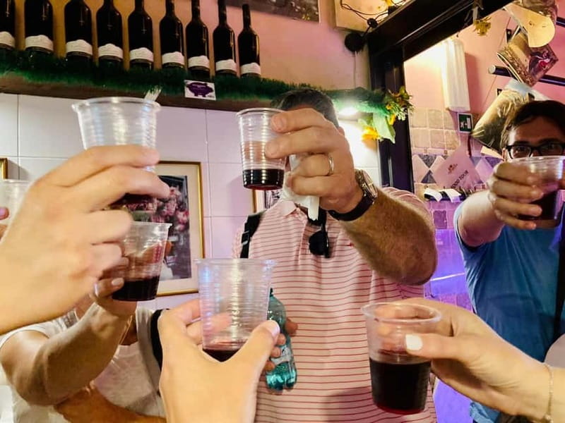 Rome: Trastevere Street Food Walking Tour with Local Expert - Piazza Trilussa and the evening rhythm of Trastevere