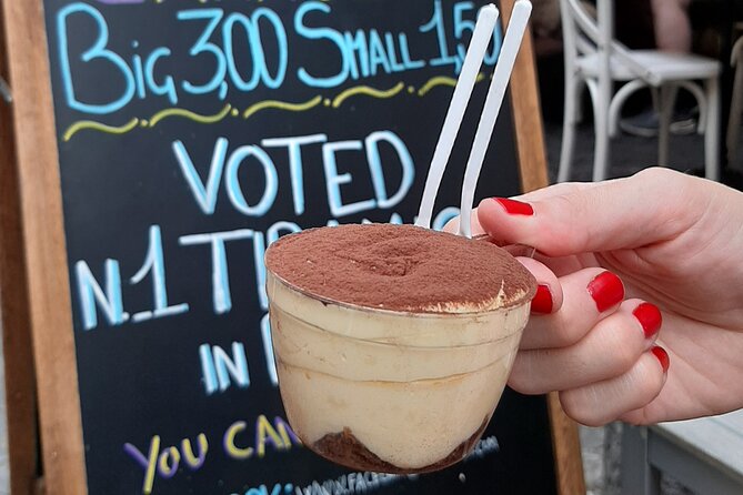 Rome: Ultimate Street Food Tour in the Old Town by Do Eat Better - Piazza Navona handles the sweet course