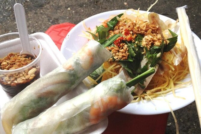 Saigon city tour & Street food - District 5, District 4, and a less polished Saigon