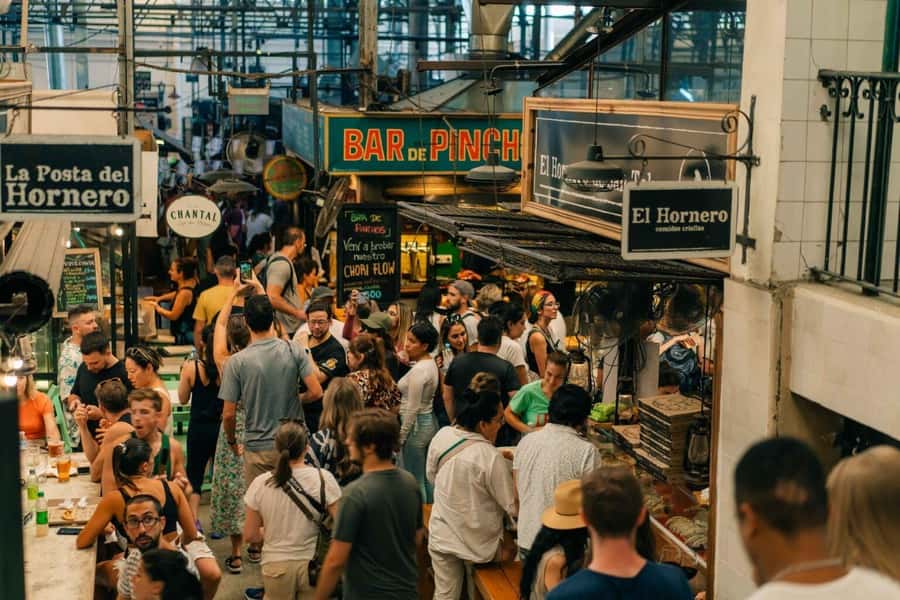 San Telmo: Historical Guided Tour with Street Food & Drinks - Key points at a glance