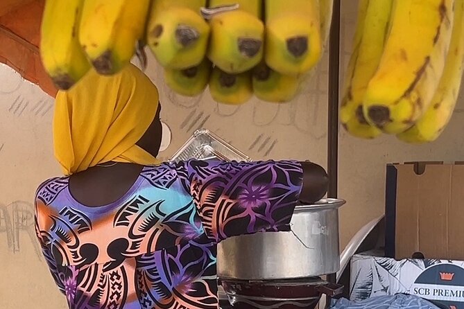 Senegalese Street Food Tour in Dakar - What guide Pape adds to the walk