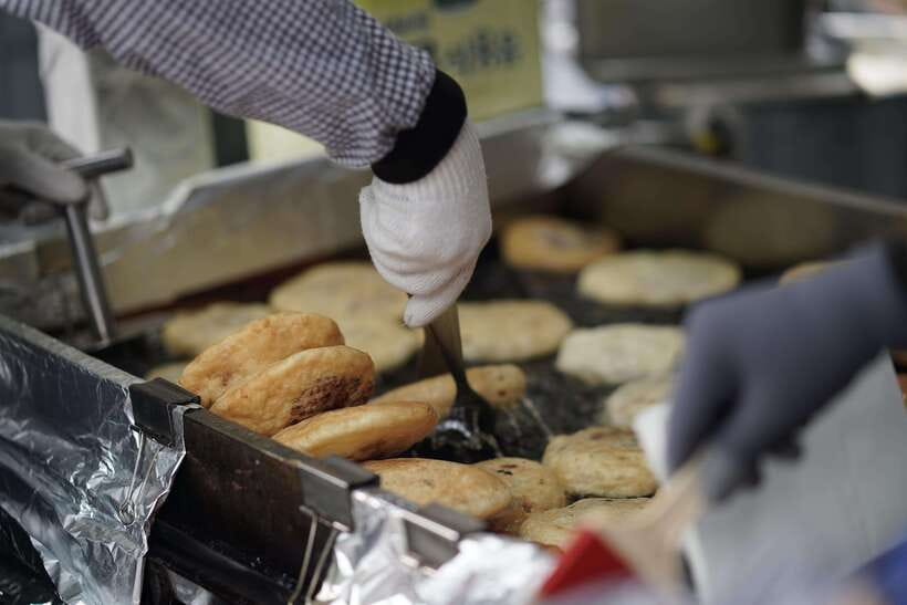 Seoul: Guided Street Food Tour at Namdaemun Market - Is $43 good value for 90 minutes?
