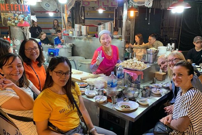 Seoul Street Food Market Tour - Walking through the market