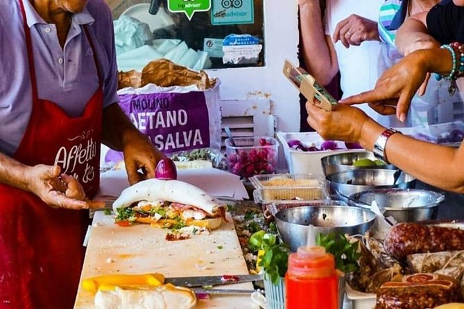 Sicilian Food tour and wine tasting in Ortigia in Syracuse - Wine tasting without making it fussy