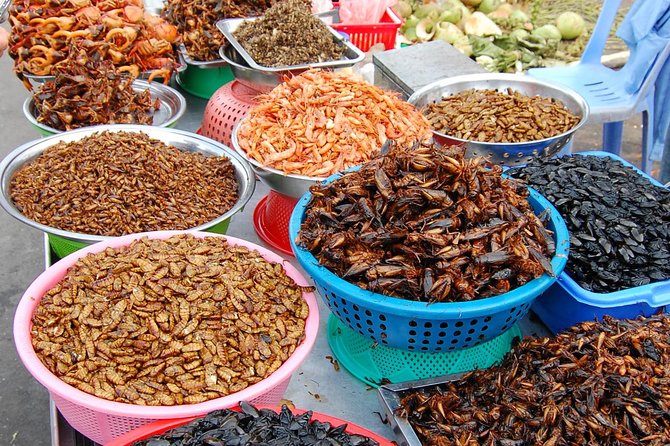 Siem Reap Evening Street foods Tours by Tuk Tuk - What the guide adds to the evening