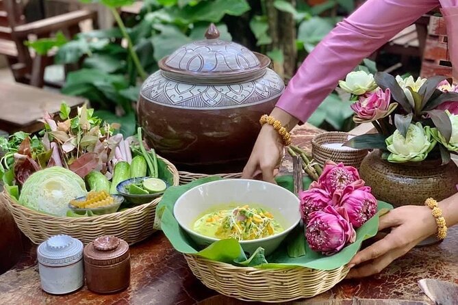 Siem Reap: Local Street Food Experience by Tuk-Tuk - Made Cambodia Market adds a craft break
