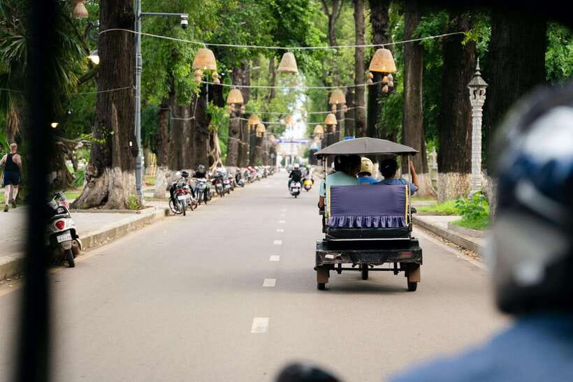 Siem Reap's Ultimate Street Food Tour by Tuk Tuk - Starting near Wat Damnak with a snack and beer