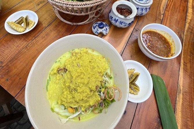 Siem Reap Street Food & Craft Cocktails Tour: Hidden Local Gems - Craft cocktails and the evening atmosphere