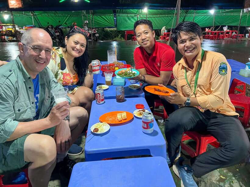 Siem Reap: Street Food Experience by Tuk-Tuk - Why the guides matter so much