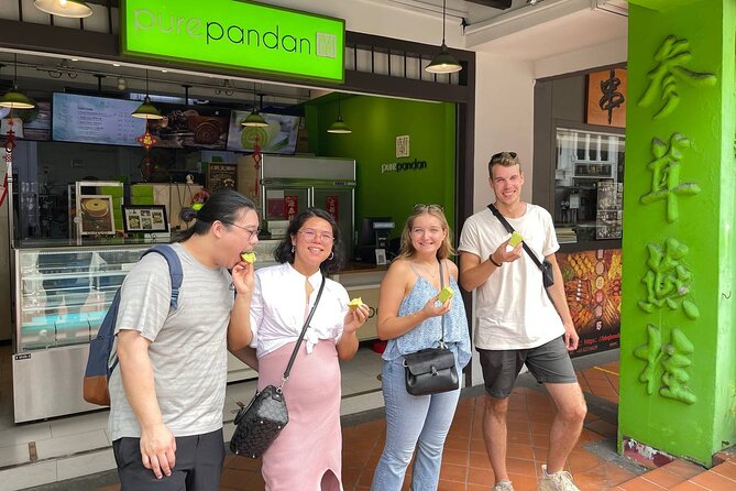 Singapore: Chinatown Hawker Food Tasting Tour - Who should book this experience