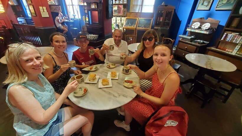 Singapore: Chinatown Hawker Guided 8-Dish Tasting Tour - Starting with Singapore’s hawker food culture
