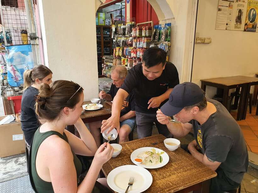 Singapore: Chinatown Hawker Guided 8-Dish Tasting Tour - How this compares with eating alone