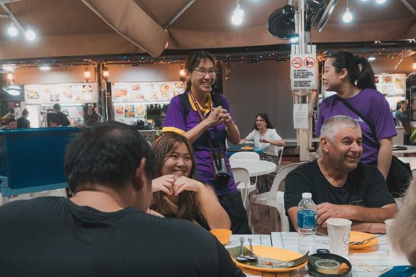 Singapore: Guided Street Food Tour at Night - Lau Pa Sat and the satay finale