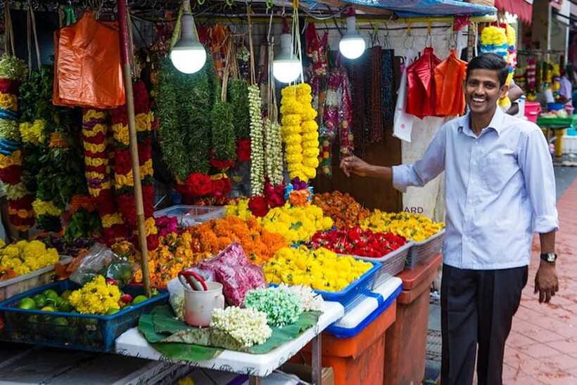 Singapore: Local Street Food Tasting Tour - What the nine tastings are worth at $150