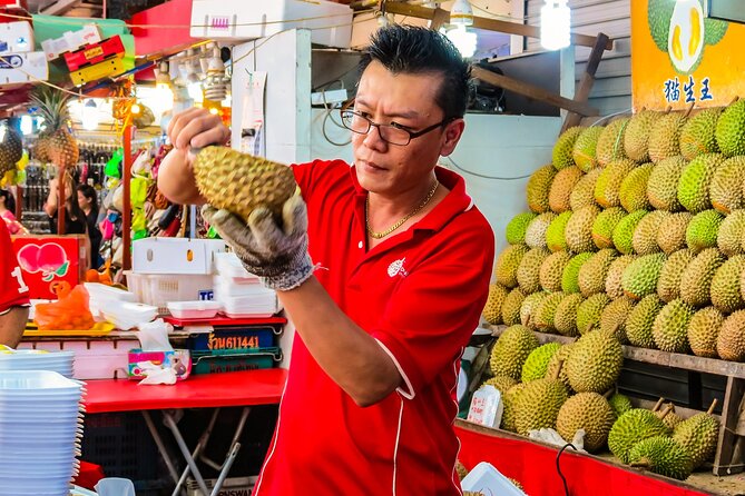 Singapore Street Food Tour with a Local: A Feast for Foodies 100% Personalized - Hainanese chicken rice, Singapore’s comfort classic