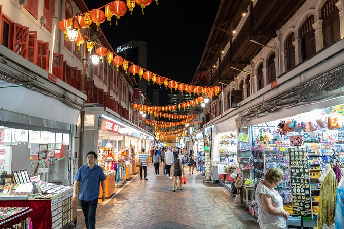 Singapore: UNESCO Street Food & Cultural Experience - Gerry’s guiding style and the value of local context