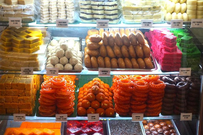 Small-Group Food Tour With Hawker Center: Eat Like A Local - Kampong Gelam, Sultan’s Mosque, and Malay flavors