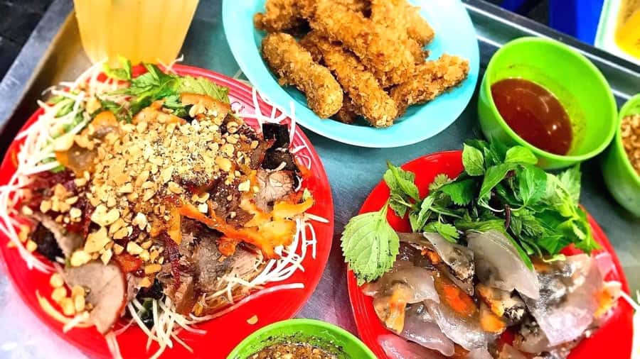 Small Group Hanoi Street Food Walking Tour - What each tasting adds to the evening