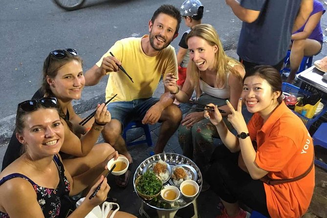 Small-Group Street Food Cyclo Tour of Hanoi Old Quarter - Practical details that affect the day