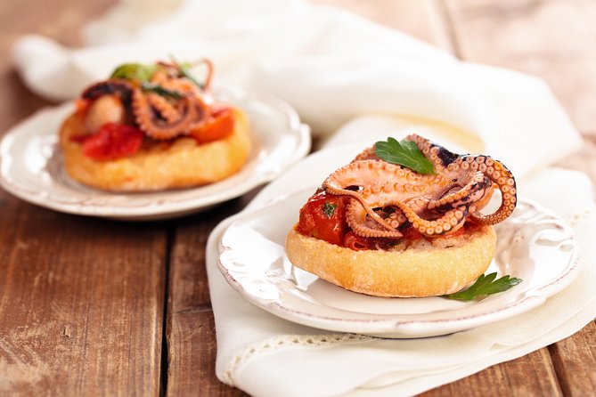 Small-group Street food tour in Ischia - Ischia town or farther afield