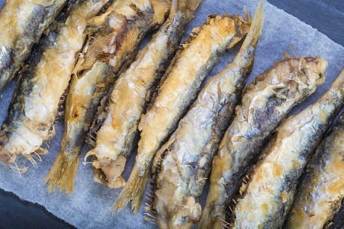 Small-group Street food tour in Ischia - Following Michela’s warm, social style