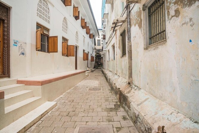 Stone Town Evening Walk Tour With Visit Food Markets - Key details before you book