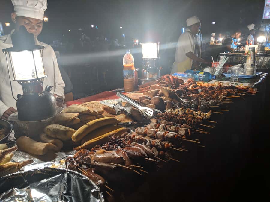 Stonetown: Food Markets and Street Food Walking Tour - Forodhani Gardens and the main food tasting