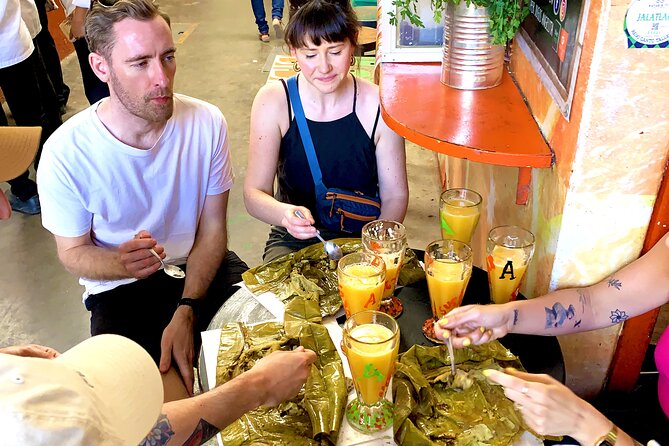 Street Food and 3 Markets Tour, Meat or Veggie Options - Meat eaters and vegetarians are both covered