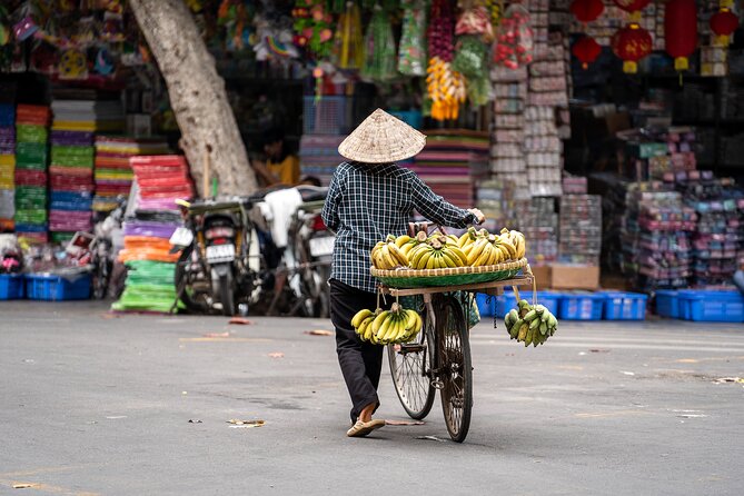 Street Food by Walking Tour for 3 hours in Hanoi, Vietnam - Why the Old Quarter works so well for an evening food walk