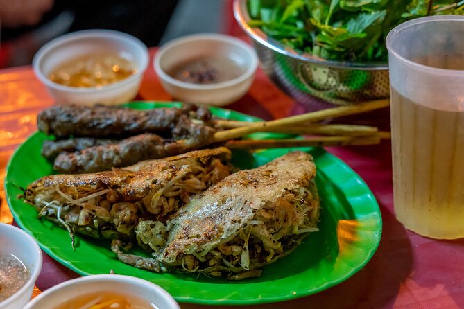 Street Food by Walking Tour for 3 hours in Hanoi, Vietnam - The guide makes the difference