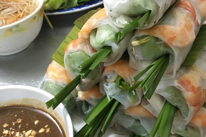 Street Food Discovery Tour - Seafood and bánh xèo keep the menu varied