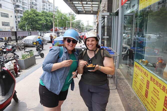 Street Food in Beijing Hutongs by Bike - Why cycling works better than a standard walking tour