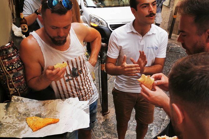 Street food in Naples with 6 Stops and Limoncello - Key points at a glance