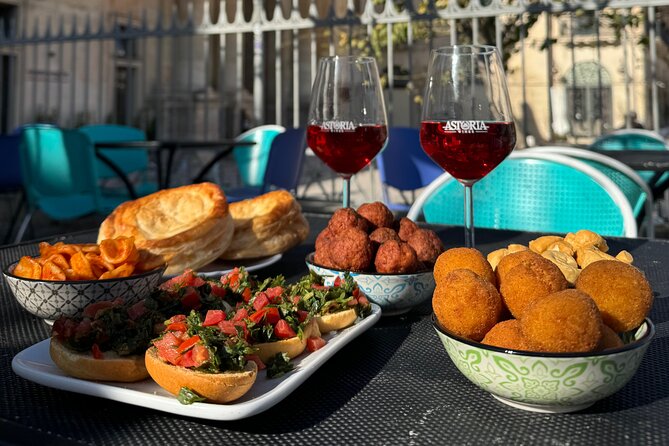 Street Food Lecce: Guided walking tour with typical food and wines. - What this Lecce food walk is really like