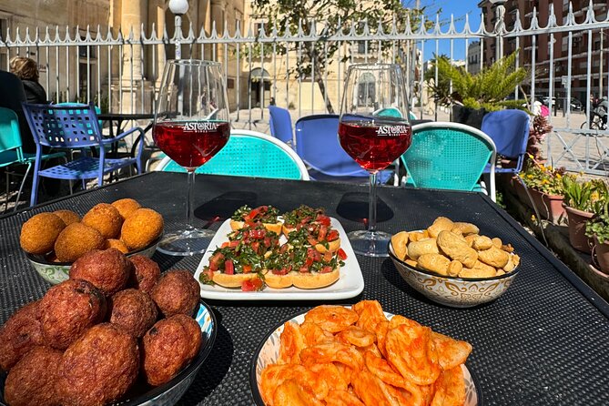 Street Food Lecce: Guided walking tour with typical food and wines. - Timing, meeting points, and practical details