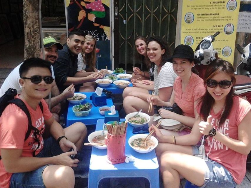 Street Food Tour Hanoi and Train Street Experience - Walking the 36 streets of Hanoi