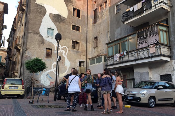 Street food tour of Catania by night - One hour at A’ Piscaria Mercato del Pesce