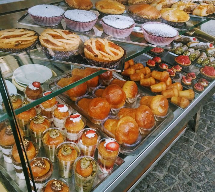 Street food tour: the Neapolitan culinary art - Timing, pace, and the guide