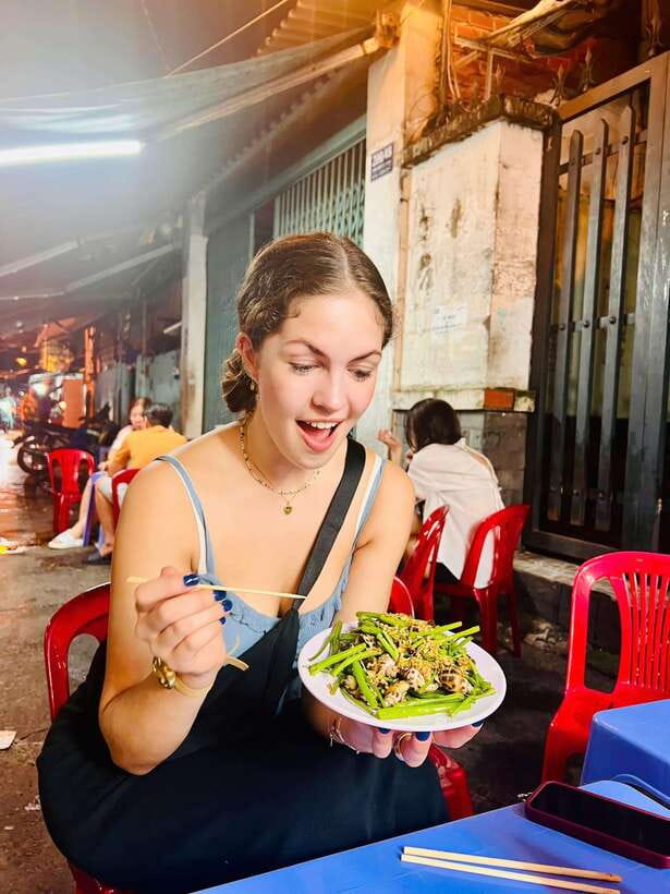 Street Food Walking Tour with a Cooking Instructor - A small group makes the walk easier