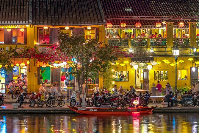 Street Food Walking Tours With Colourful Lanterns Boat Ride - Should you book it?